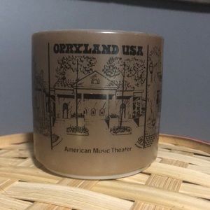 Vintage Opryland Nashville  USA federal brown milk glass mug, cup